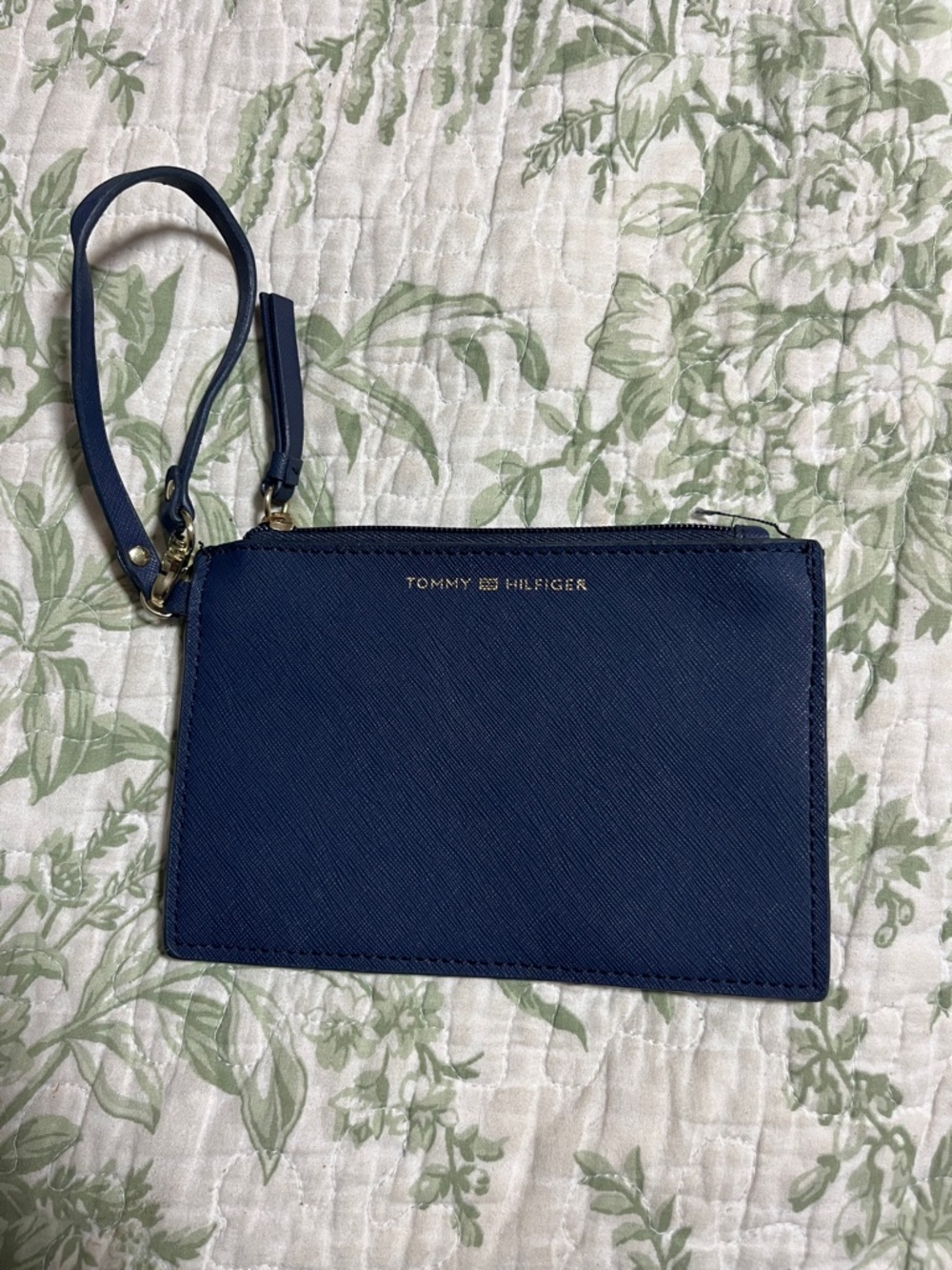 Tommy Hilfiger Women Wristlet Bag Clutch Mini Travel Purse Leather
